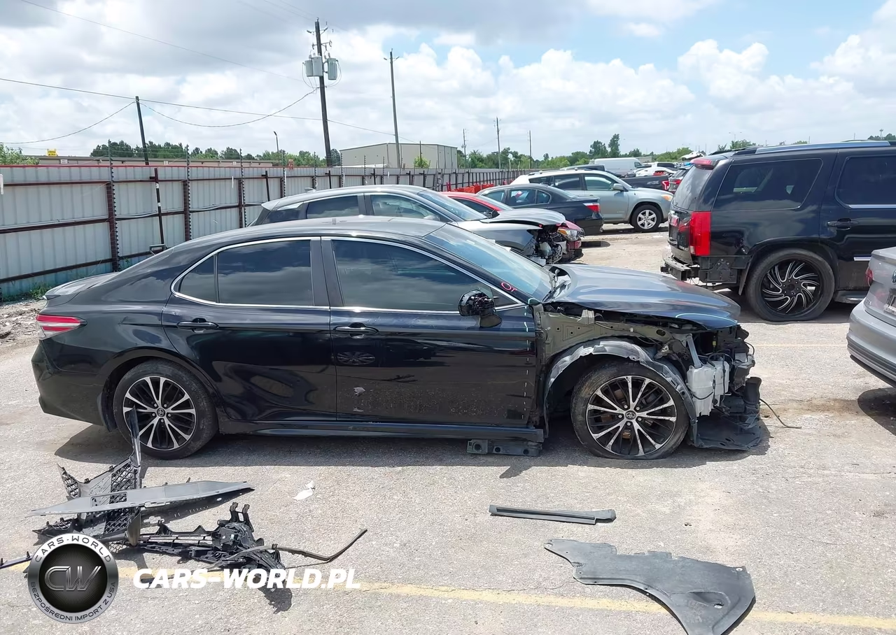 2018 Toyota Camry Se VIN:4T1B11HK4JU598987 - 13