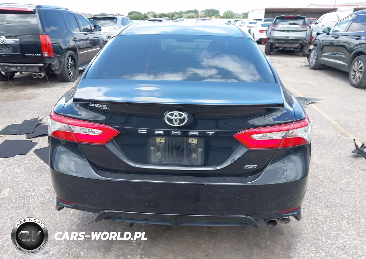 2018 Toyota Camry Se VIN:4T1B11HK4JU598987 - 16