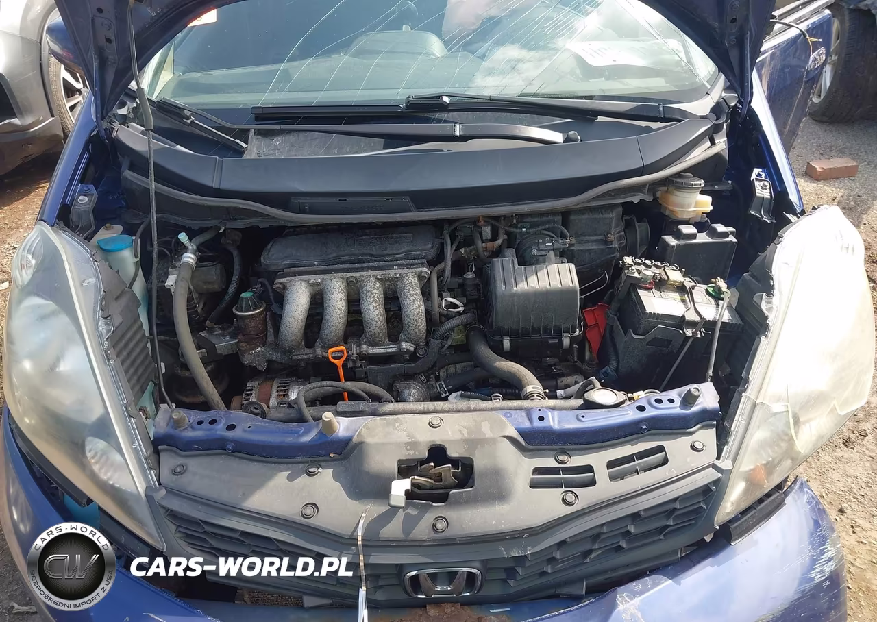 2013 Honda Fit Sport VIN:JHMGE8H5XDC054648 - 10