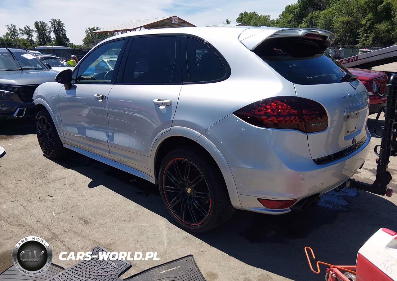 2013 Porsche Cayenne Gts VIN:WP1AD2A23DLA71247 - 3