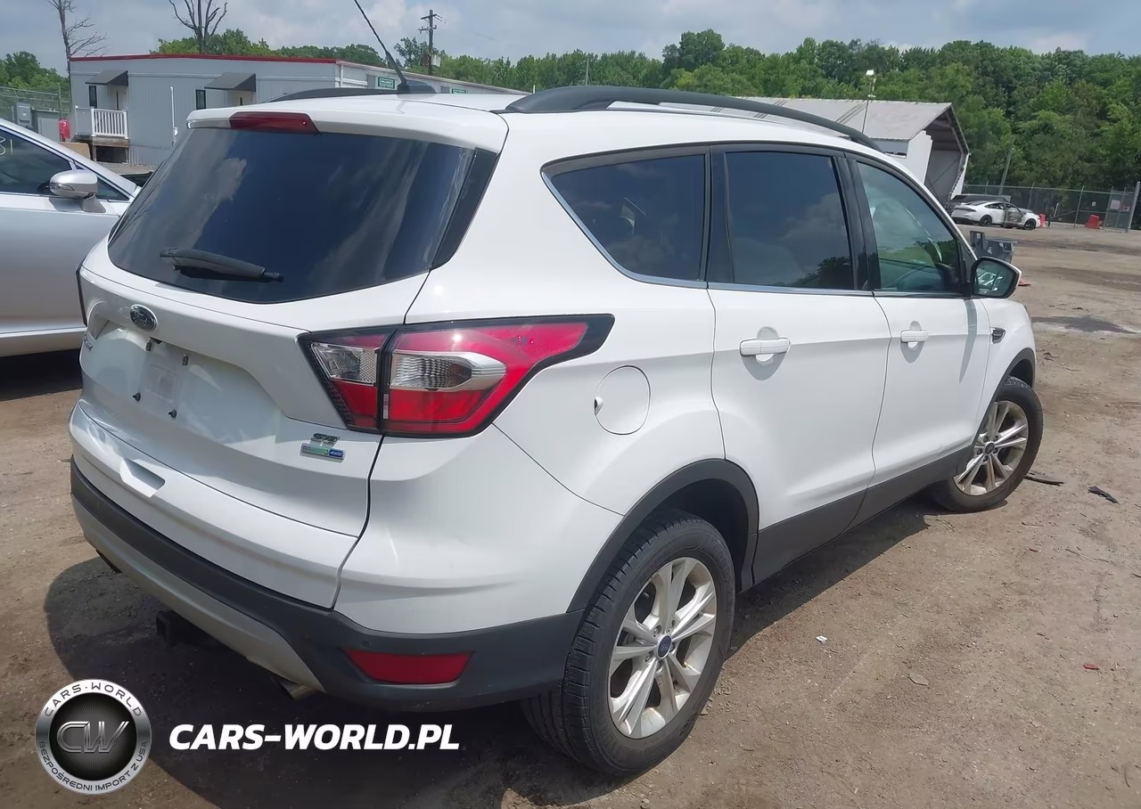 2017 Ford Escape Se VIN:1FMCU9GD6HUC07605 - 4