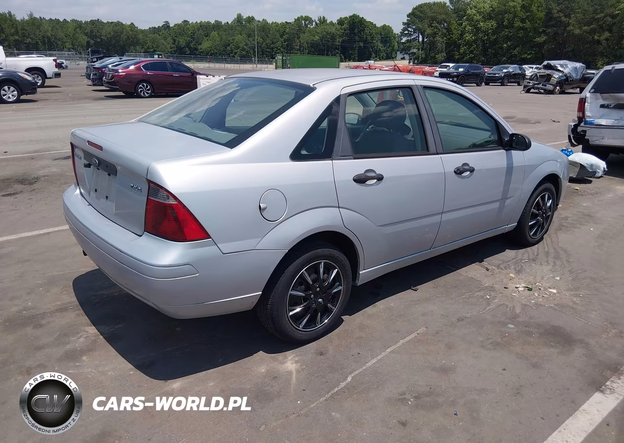2005 Ford Focus Zx4 VIN:1FAFP34N65W175151 - 4