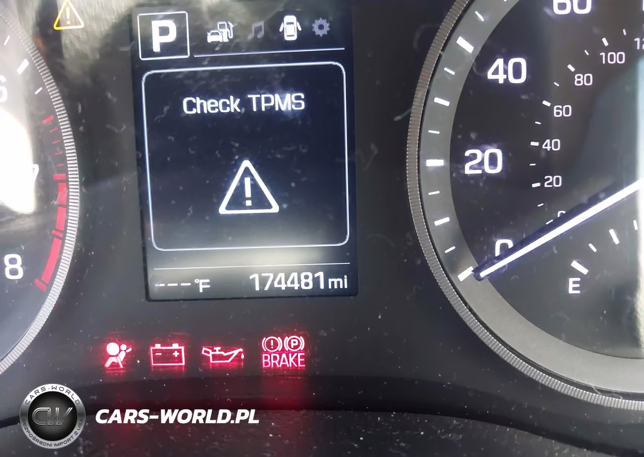 2017 Hyundai Tucson Sport VIN:KM8J3CA29HU313366 - 15