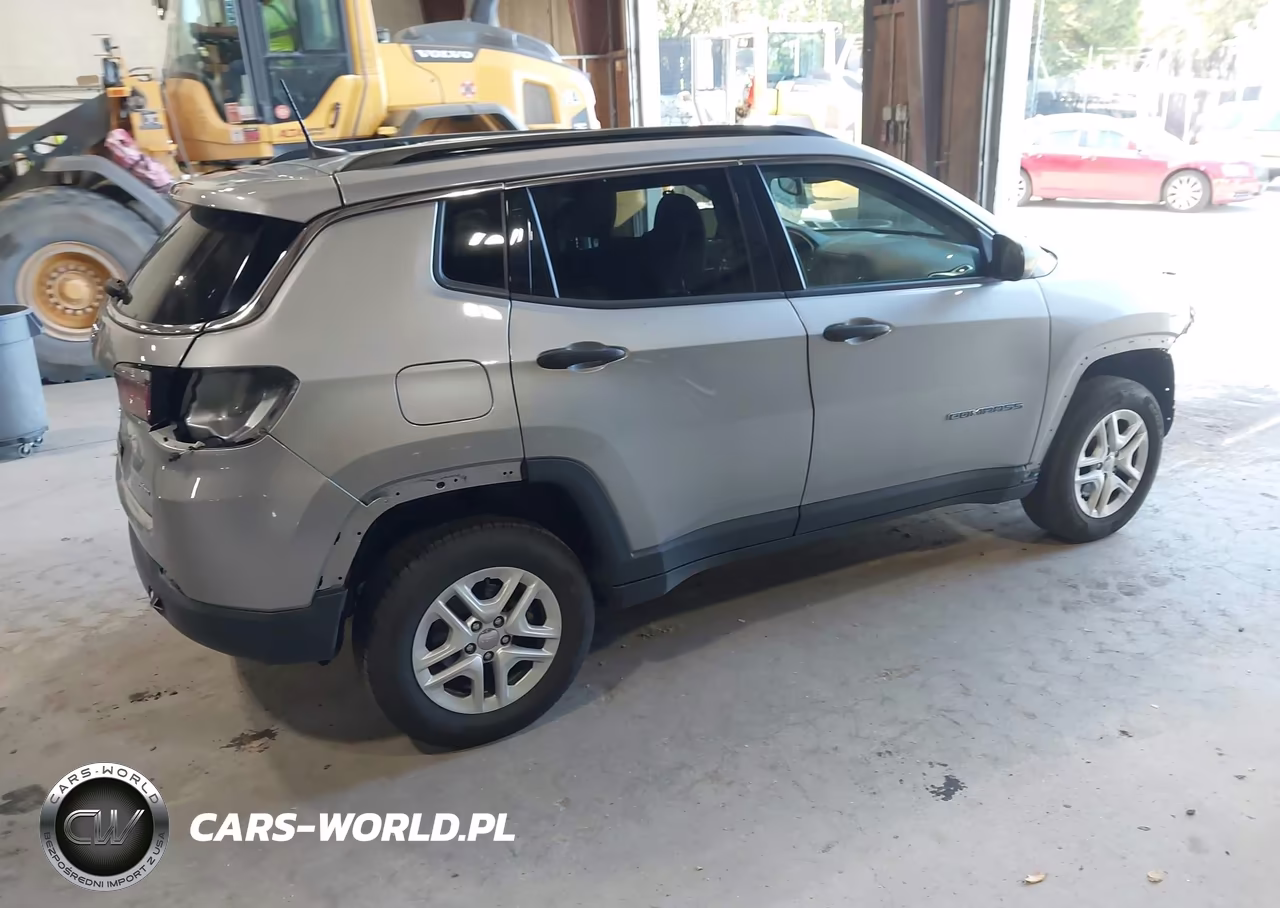 2020 Jeep Compass Sport 4X4 VIN:3C4NJDABXLT149548 - 4