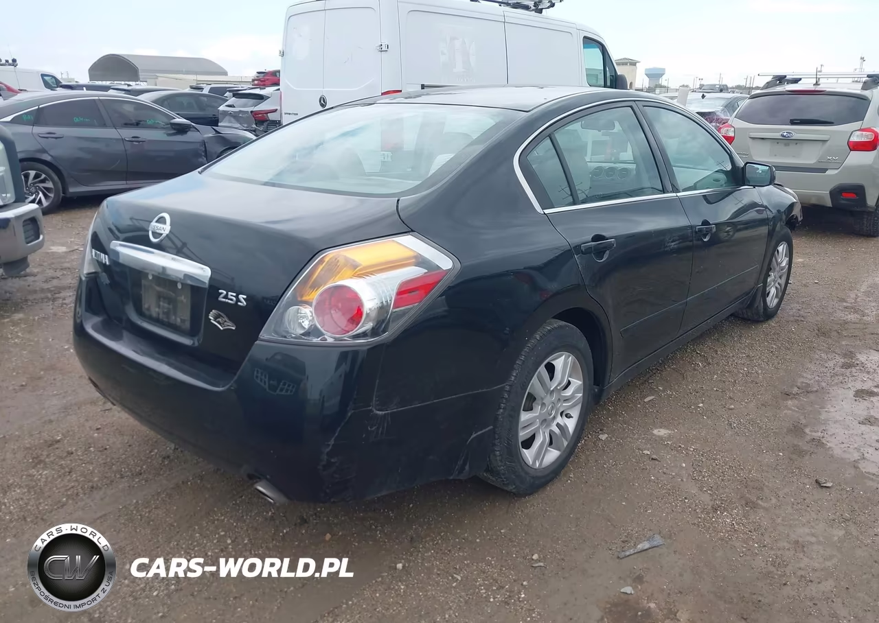 2012 Nissan Altima 2.5 S VIN:1N4AL2AP2CN561090 - 4