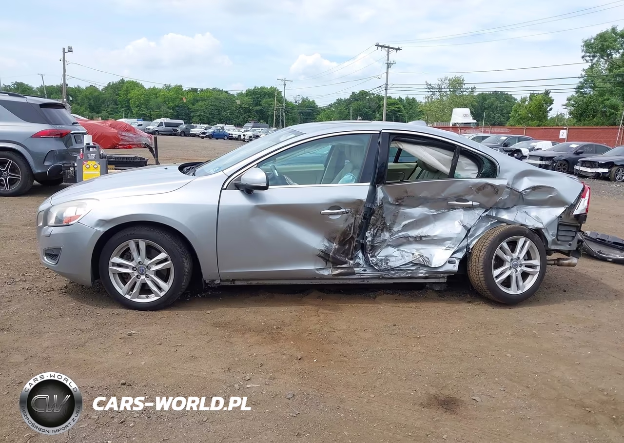 2013 Volvo S60 T5-T5 Platinum-T5 Premier-T5 Premier Plus VIN:YV1612FS2D2187175 - 14