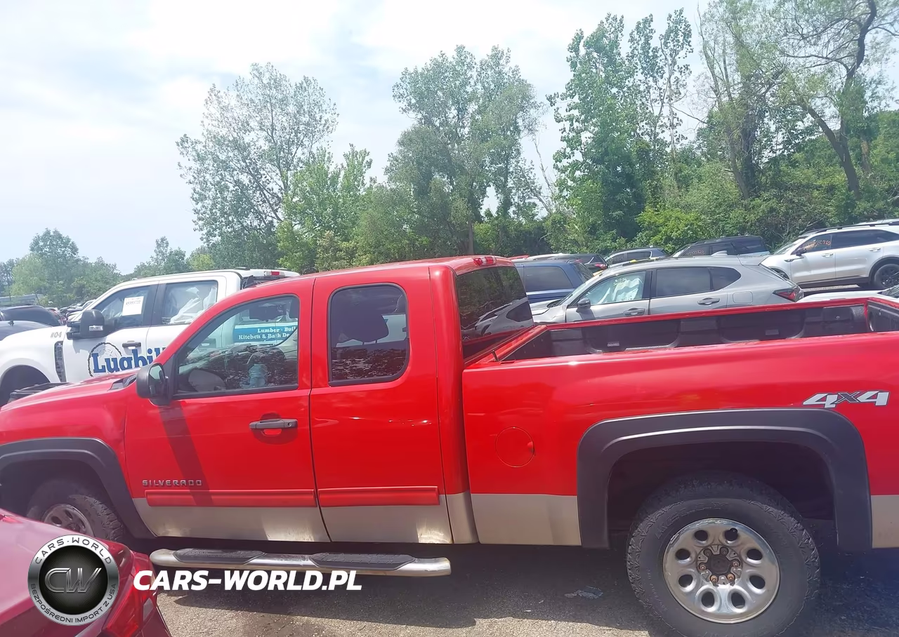 2011 Chevrolet Silverado 1500 Ls VIN:1GCRKREA1BZ278895 - 14