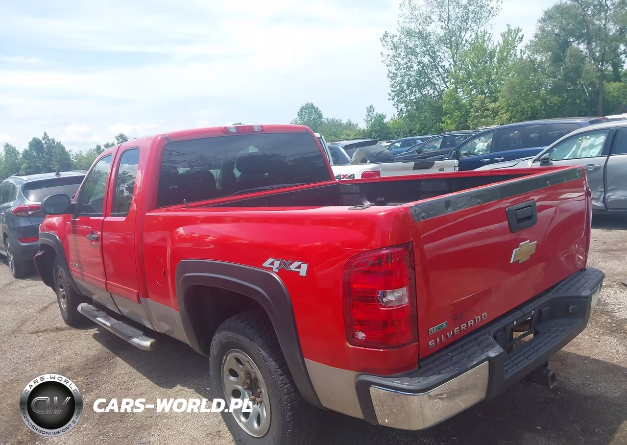 2011 Chevrolet Silverado 1500 Ls VIN:1GCRKREA1BZ278895 - 3