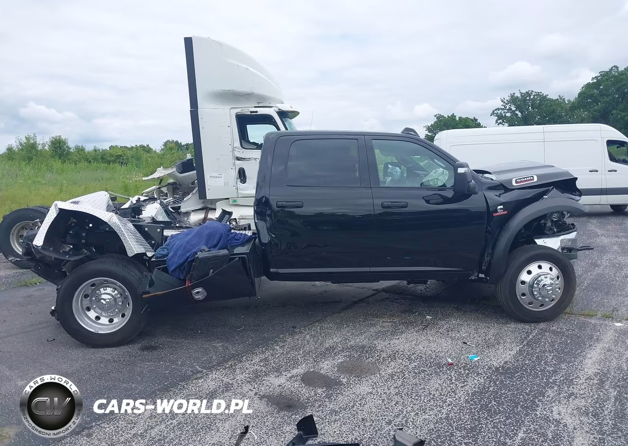 2026 Ram 5500 Chassis Tradesman-Big Horn VIN:3C7WRNEL4TG179811 - 12
