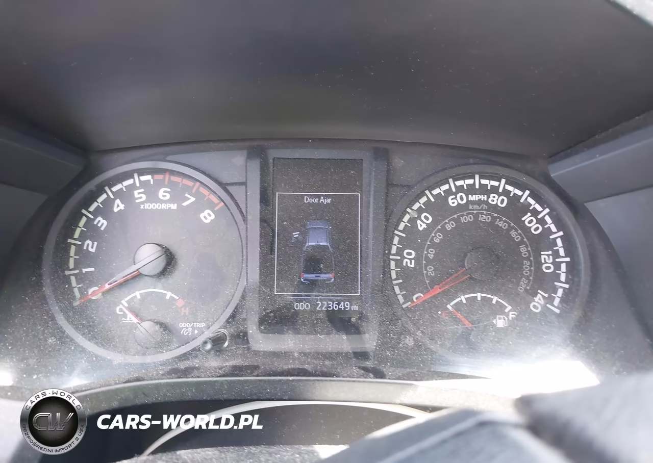 2018 Toyota Tacoma Sr VIN:5TFAX5GN0JX104172 - 7