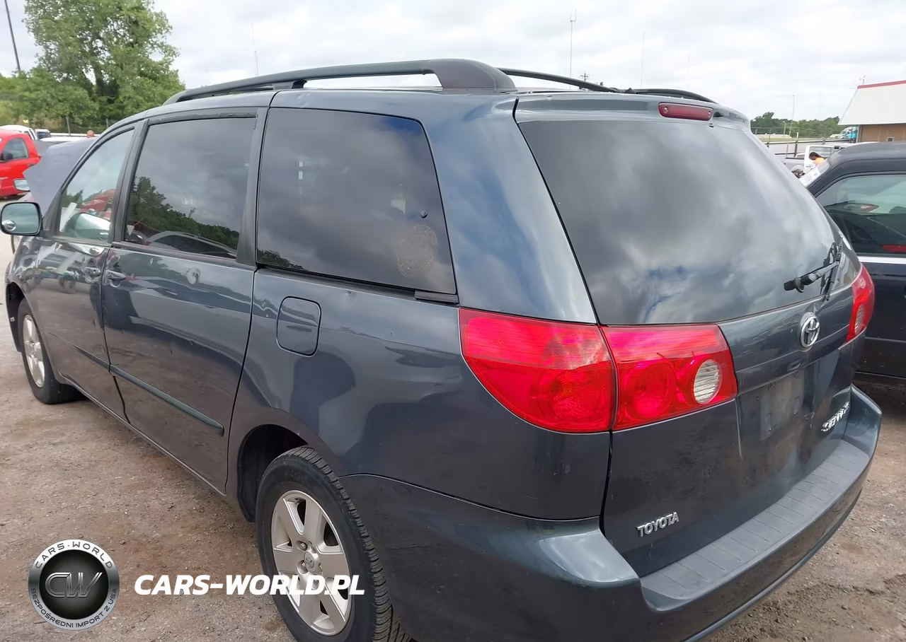 2008 Toyota Sienna Xle VIN:5TDZK22C88S108444 - 3