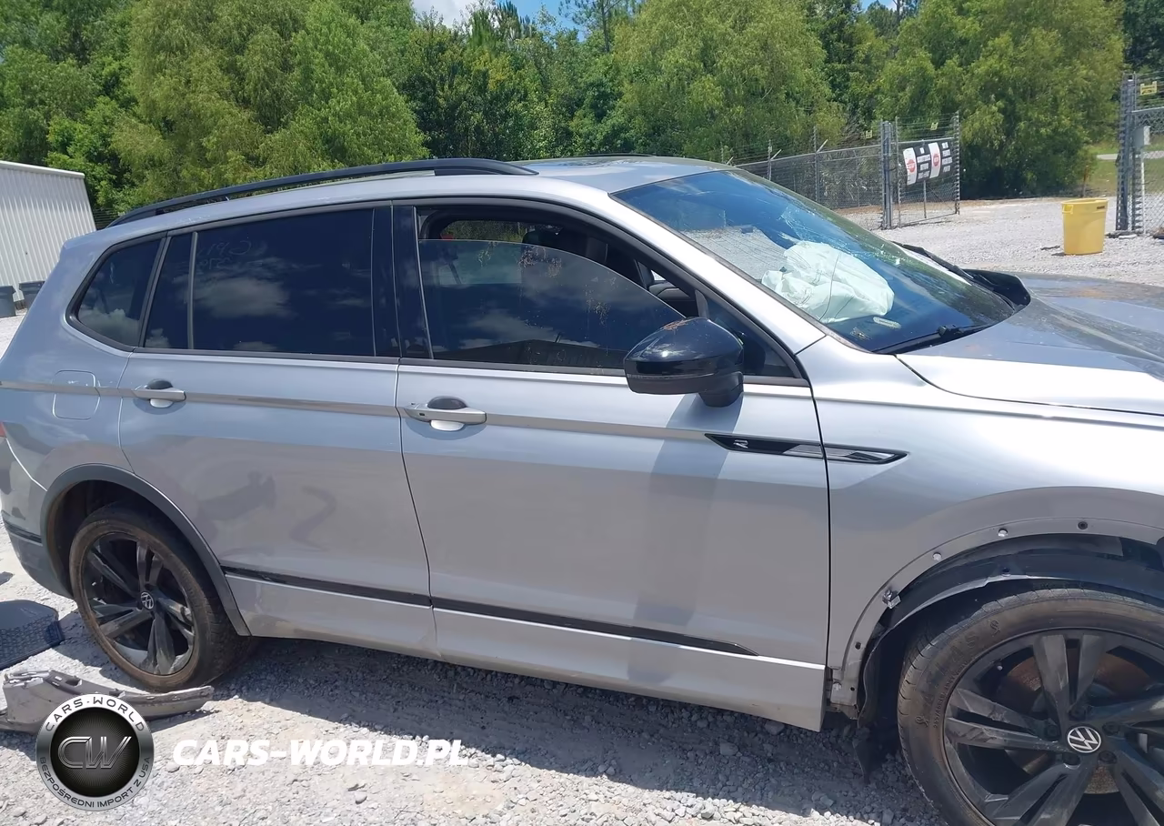 2023 Volkswagen Tiguan 2.0T Se R-Line Black VIN:3VVCB7AX9PM127804 - 14
