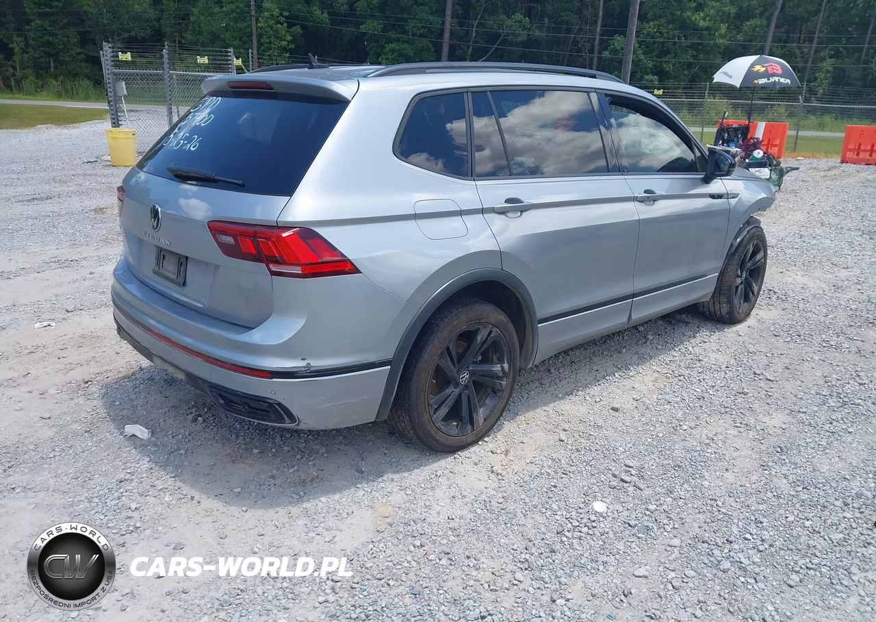 2023 Volkswagen Tiguan 2.0T Se R-Line Black VIN:3VVCB7AX9PM127804 - 4