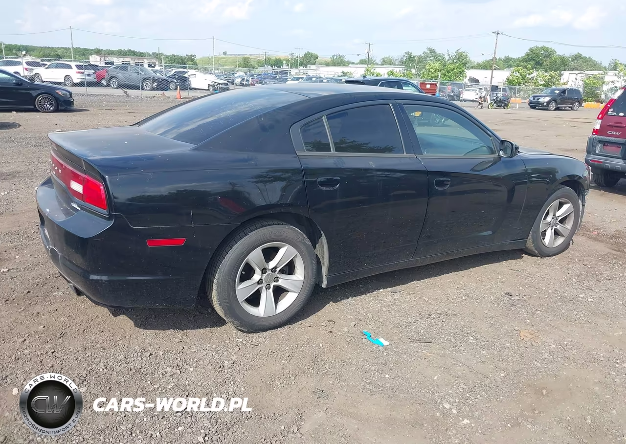 2013 Dodge Charger Se VIN:2C3CDXBG1DH625629 - 4