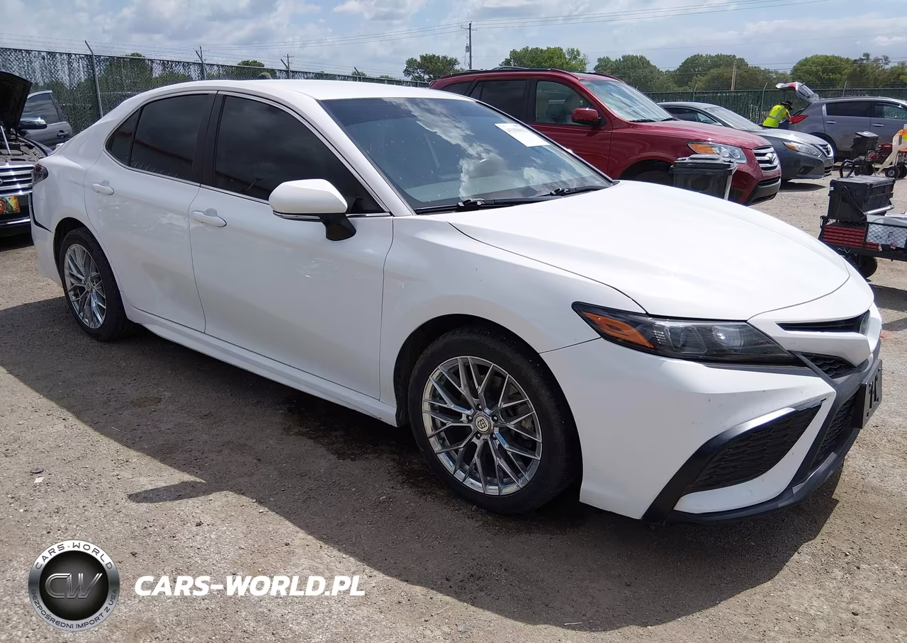 2022 Toyota Camry Se – zdjęcie 1 z 17