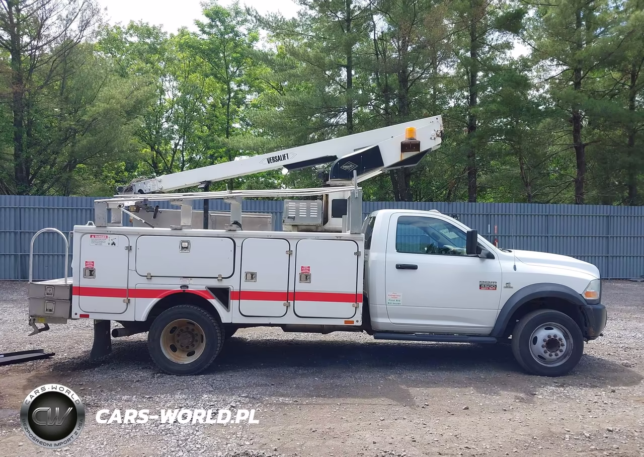 2012 Dodge Ram Chassis Cab Bucket Truck VIN:3C7WDKBLXCG200825 - 13