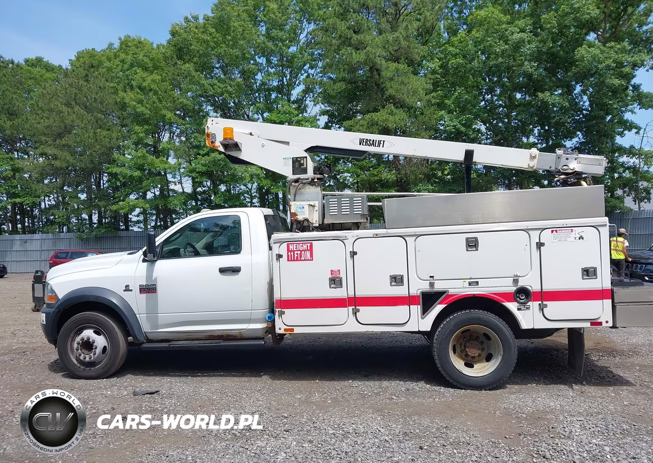 2012 Dodge Ram Chassis Cab Bucket Truck VIN:3C7WDKBLXCG200825 - 14