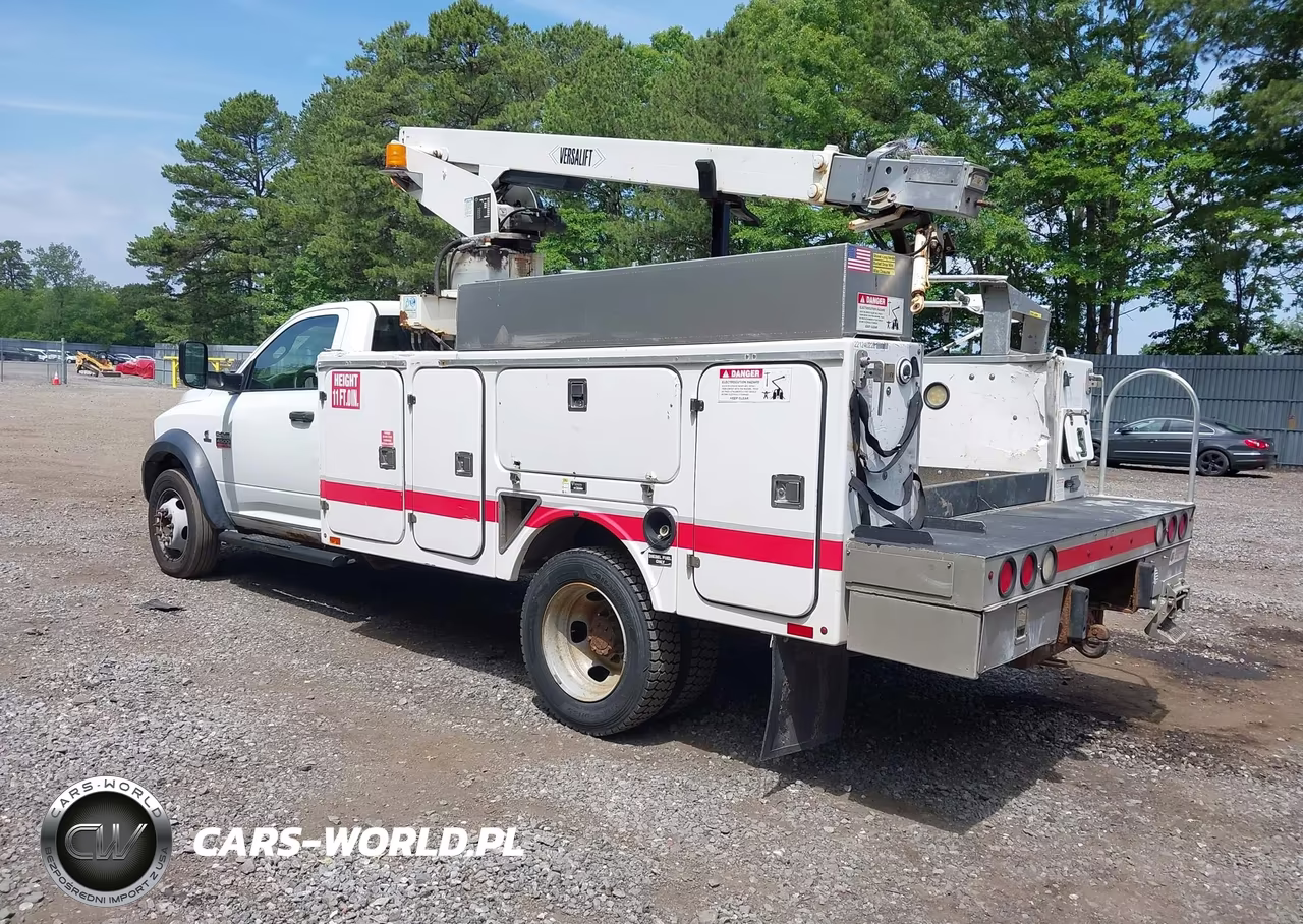 2012 Dodge Ram Chassis Cab Bucket Truck VIN:3C7WDKBLXCG200825 - 3