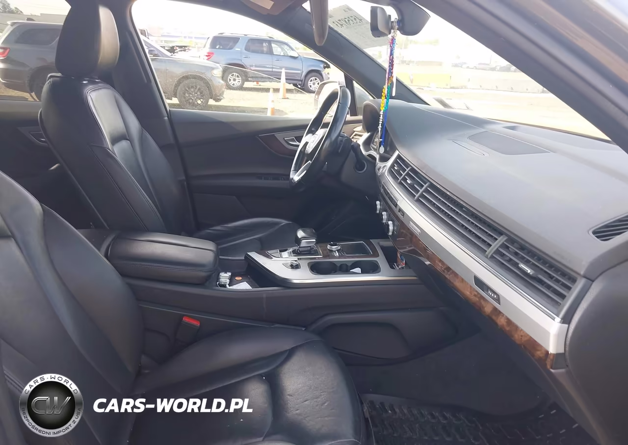 2018 Audi Q7 2.0T Premium VIN:WA1LHAF78JD007220 - 5