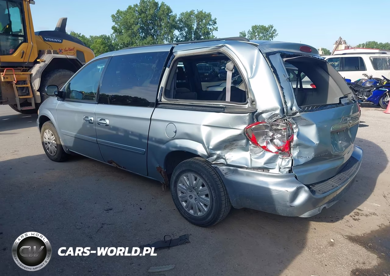 2006 Chrysler Town & Country Lx VIN:2A4GP44R96R873247 - 3