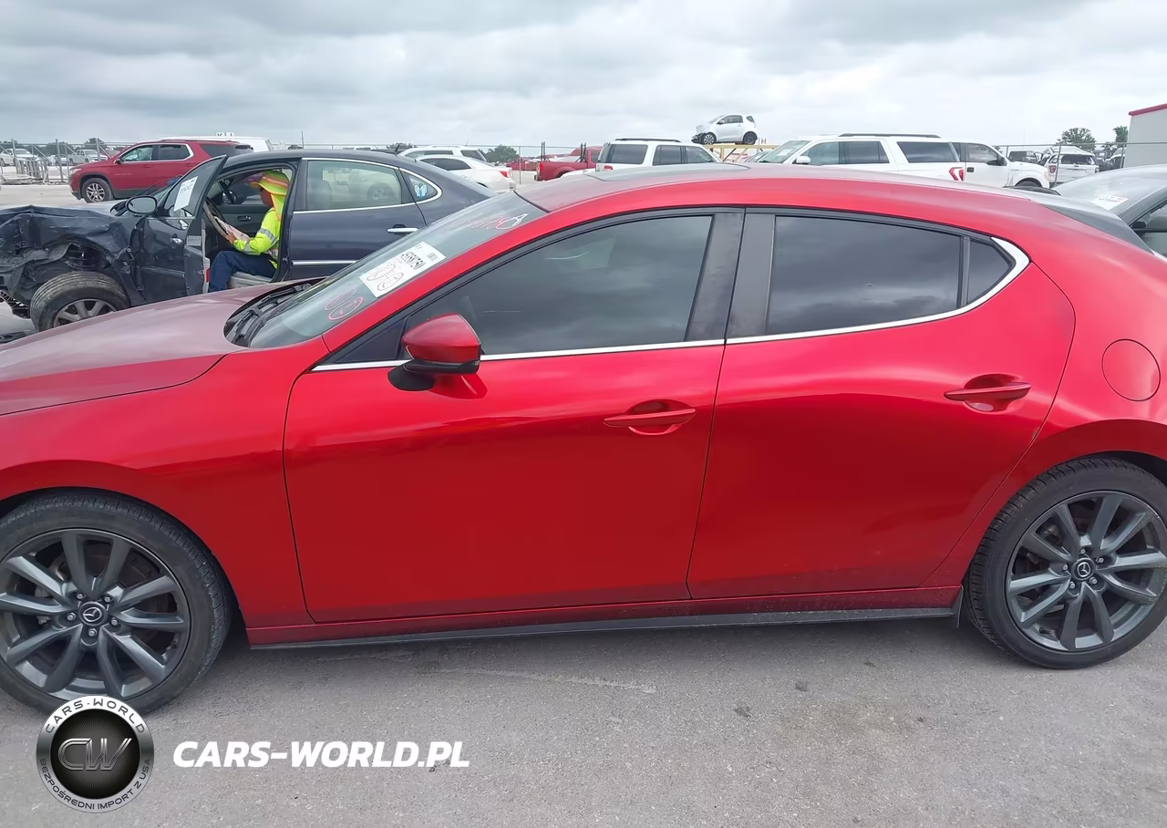 2021 Mazda Mazda3 Preferred VIN:JM1BPALL5M1404217 - 14