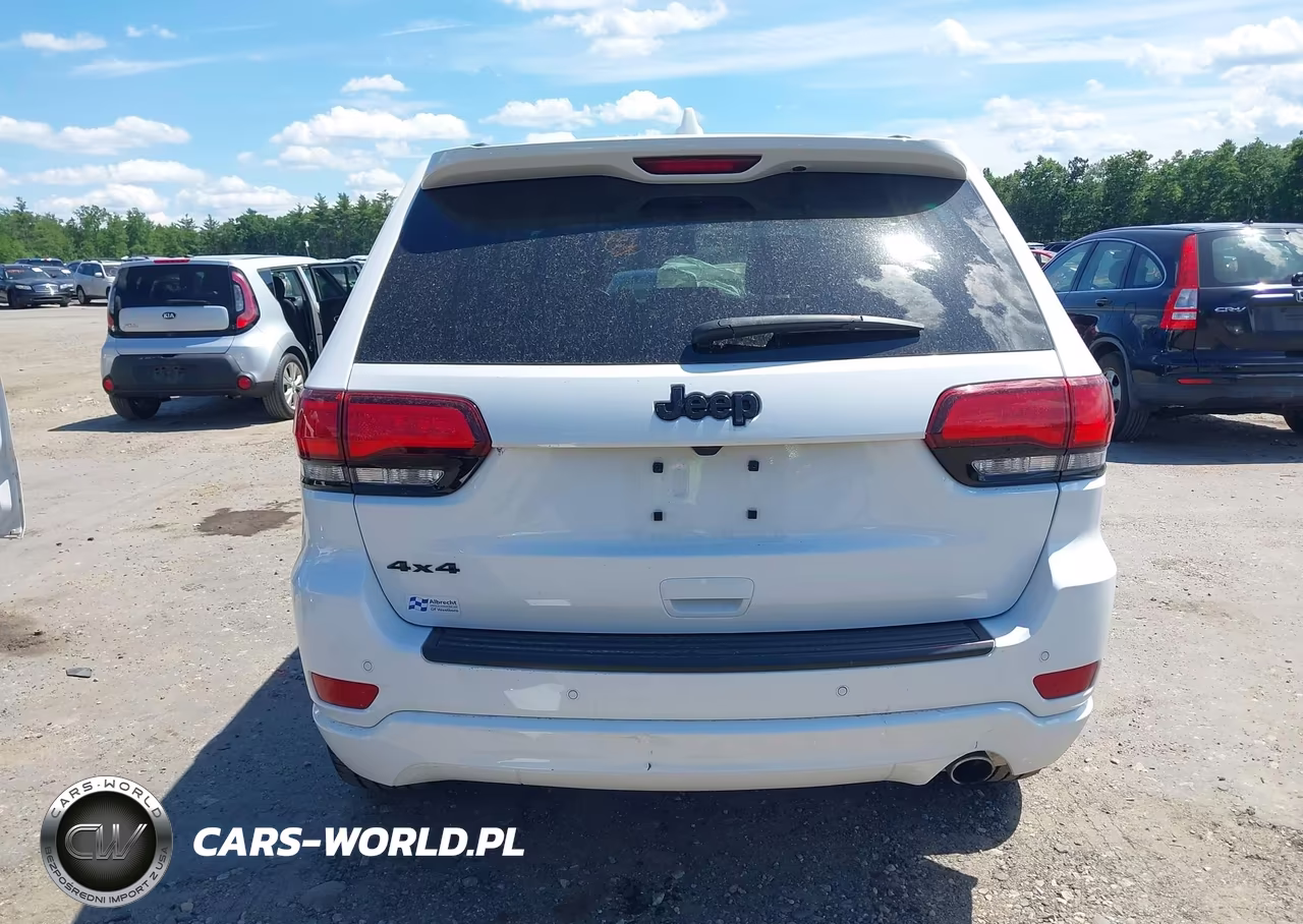 2021 Jeep Grand Cherokee Laredo X 4X4 VIN:1C4RJFAG9MC858722 - 17