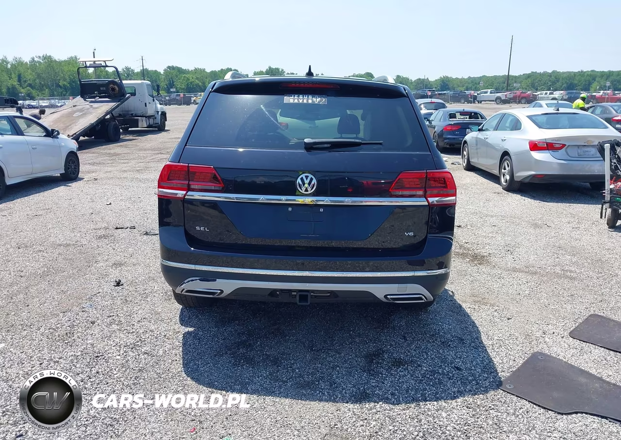 2018 Volkswagen Atlas 3.6L V6 Sel Premium VIN:1V2NR2CA2JC555610 - 16