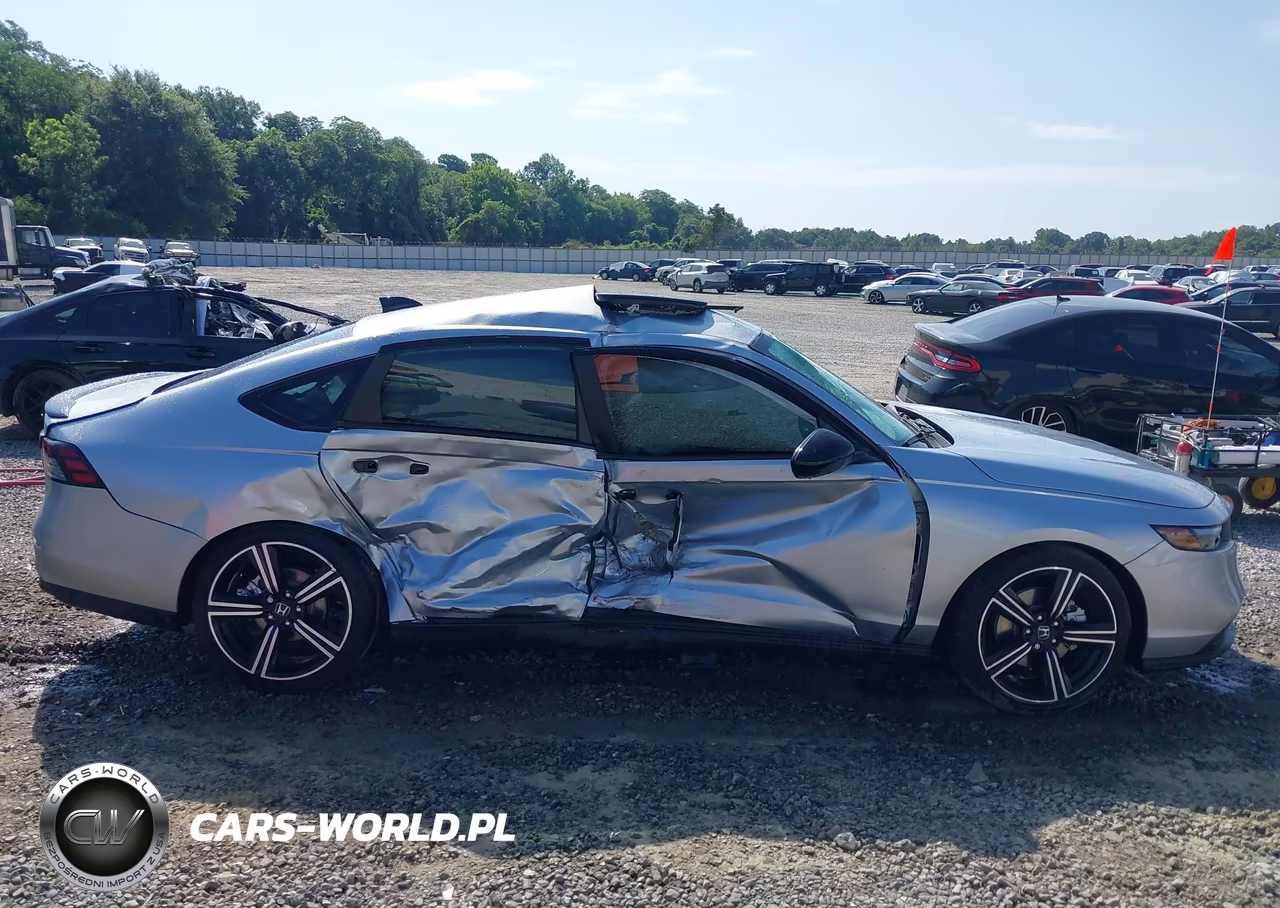 2026 Honda Accord Hybrid Sport VIN:1HGCY2F51TA029592 - 13