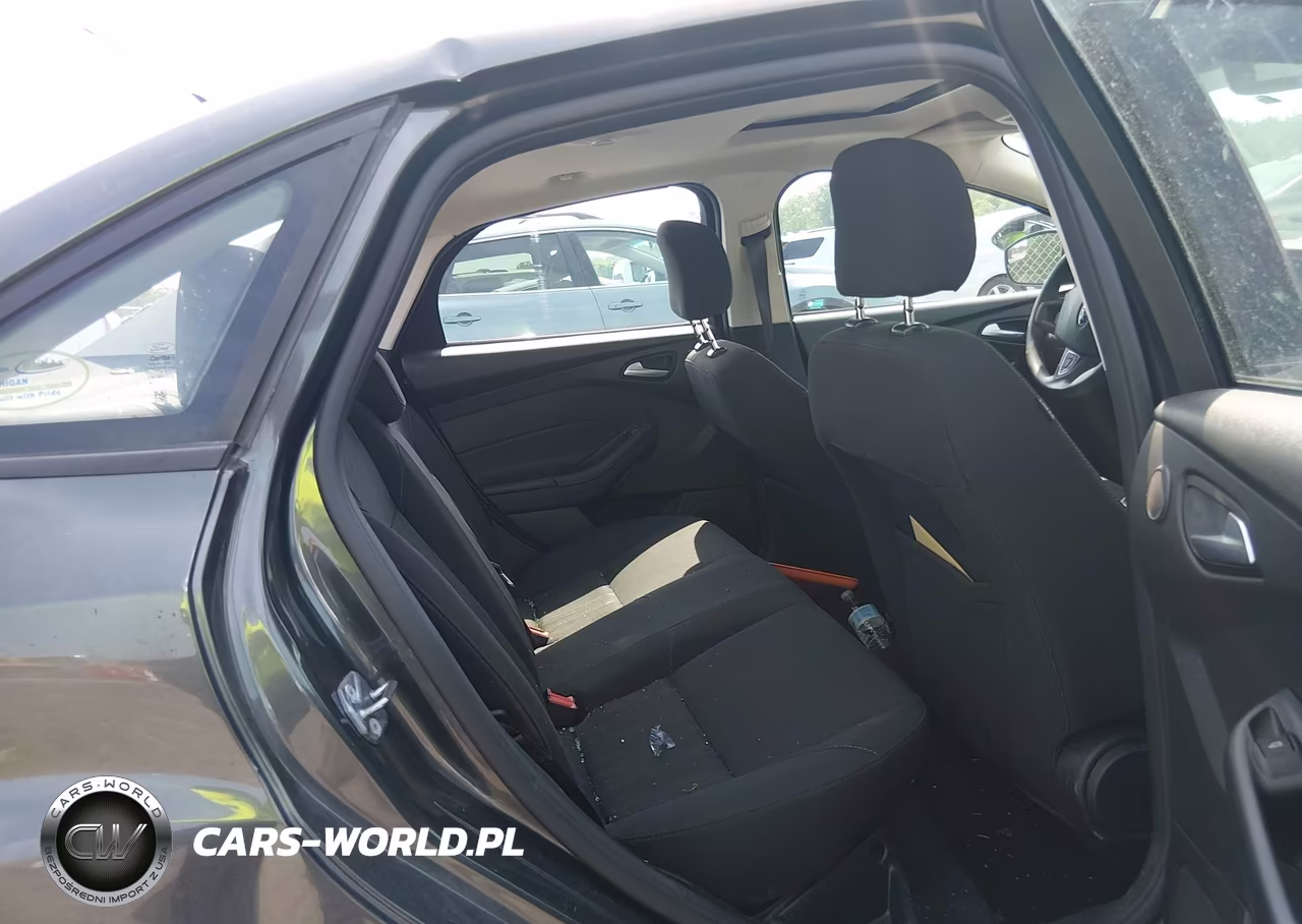 2017 Ford Focus Sel VIN:1FADP3H24HL262690 - 8