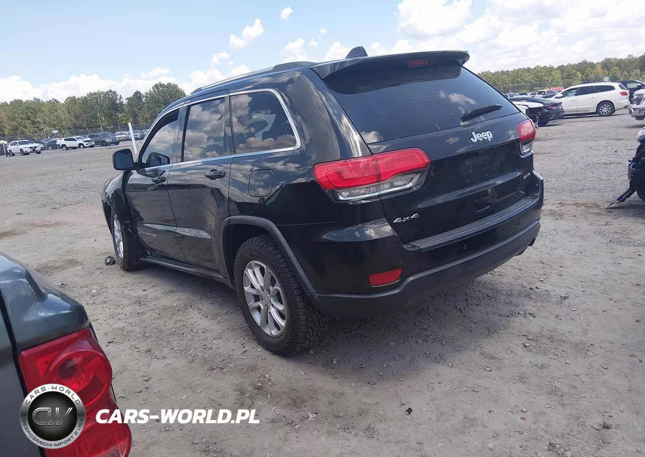 2016 Jeep Grand Cherokee Laredo VIN:1C4RJFAGXGC365507 - 3