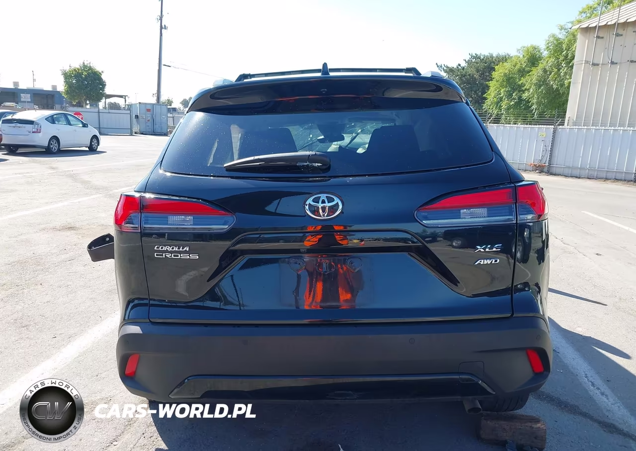 2023 Toyota Corolla Cross Xle VIN:7MUDAABG6PV062787 - 17