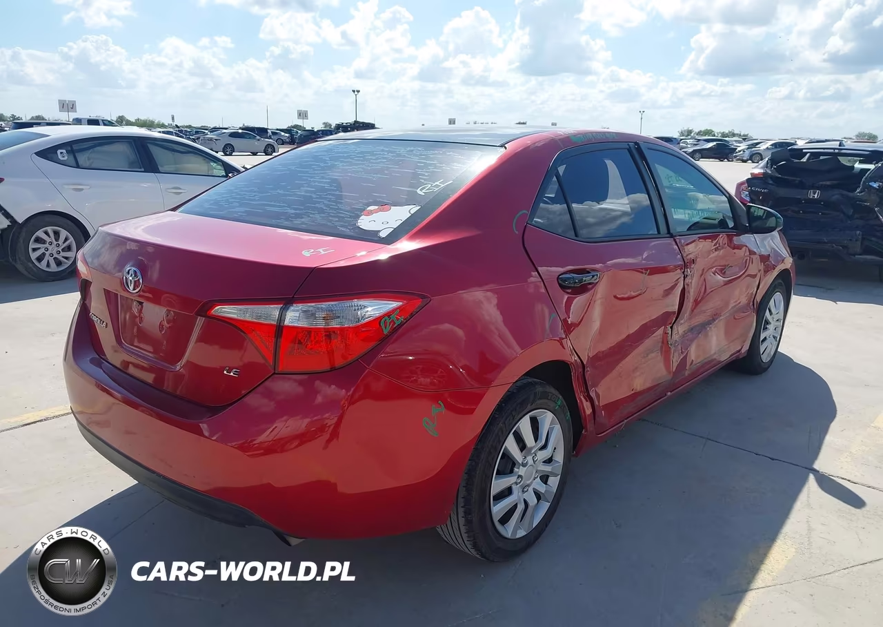 2015 Toyota Corolla Le VIN:5YFBURHE4FP295619 - 4