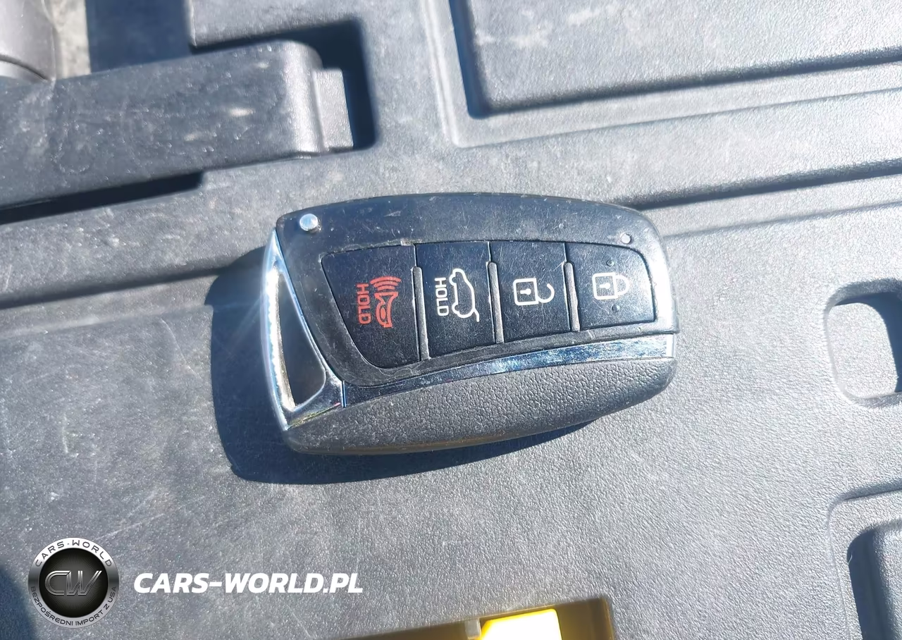 2017 Hyundai Santa Fe Se VIN:KM8SNDHF1HU253046 - 11