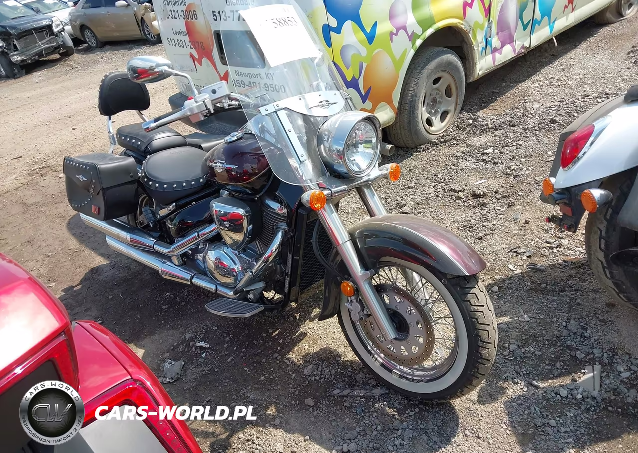 2015 Suzuki Vl800