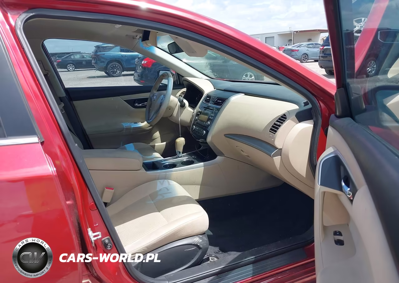 2015 Nissan Altima 2.5 S VIN:1N4AL3AP9FC123205 - 3
