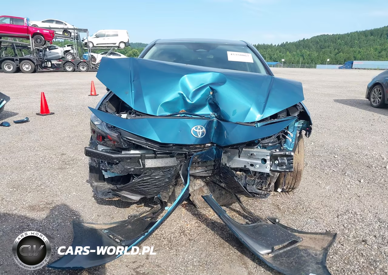 2026 Toyota Camry Le VIN:4T1DAACK9TU679812 - 12