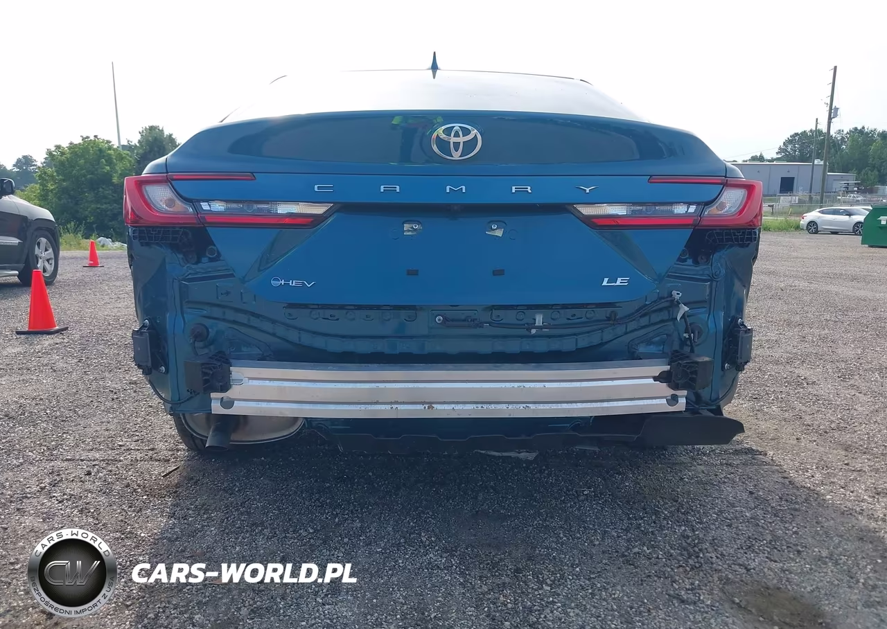 2026 Toyota Camry Le VIN:4T1DAACK9TU679812 - 19