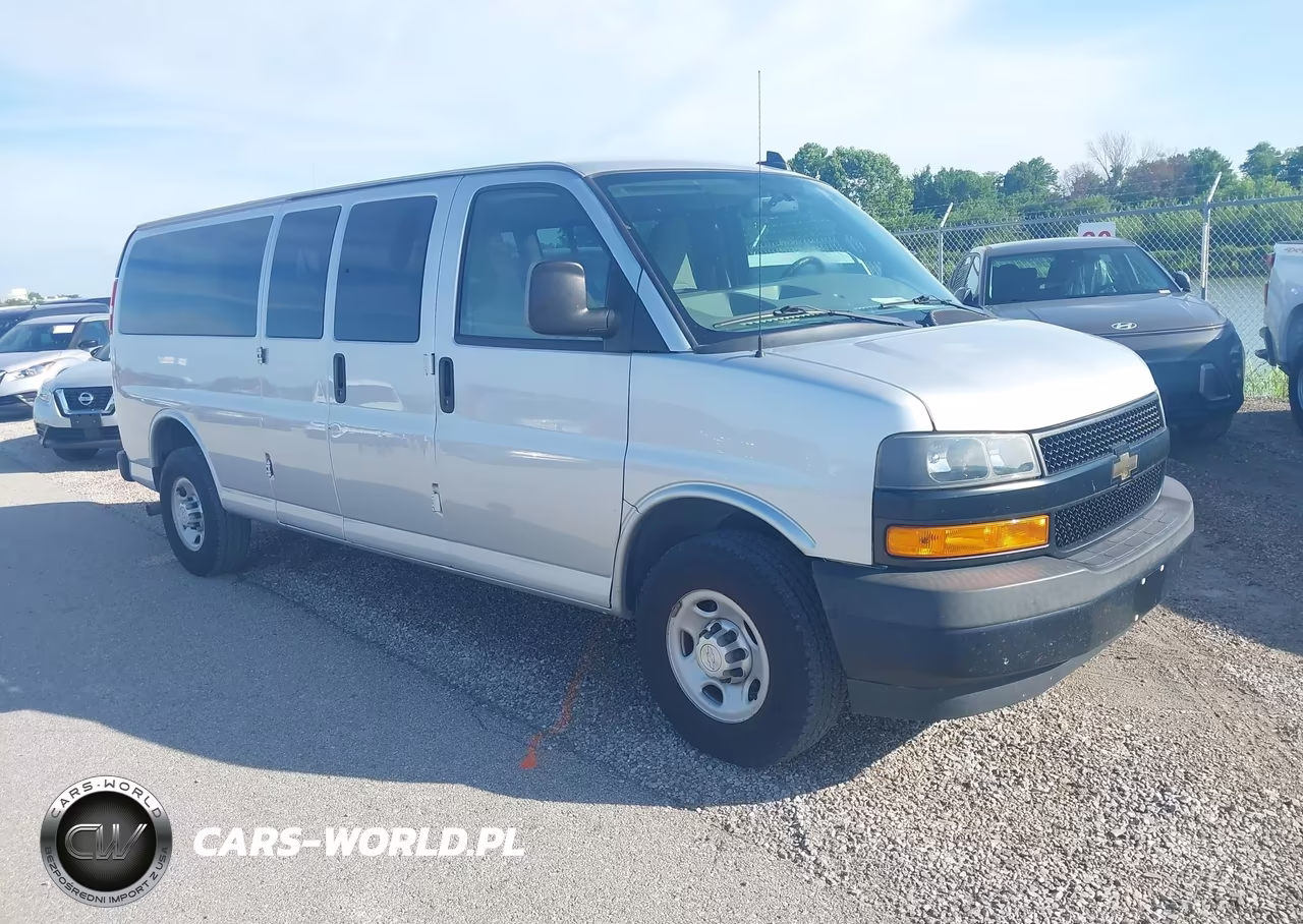 2019 Chevrolet Express 3500 Ls – zdjęcie 1 z 16