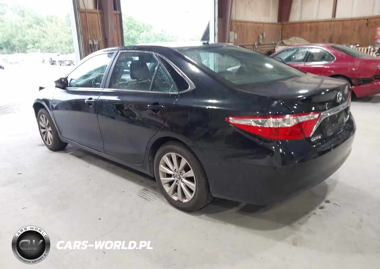 2016 Toyota Camry Xle VIN:4T1BF1FK2GU592750 - 3