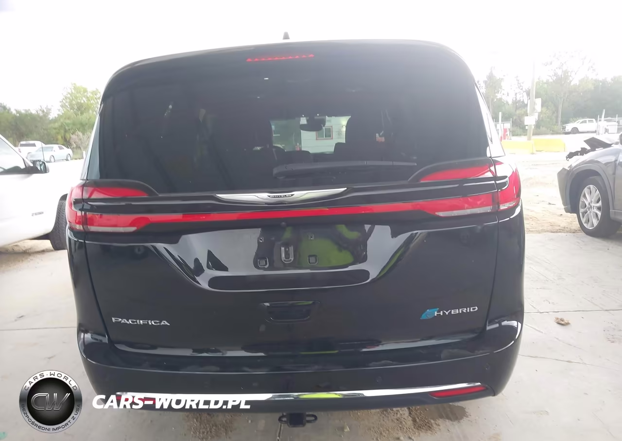 2025 Chrysler Pacifica Hybrid Select VIN:2C4RC1S77SR576126 - 16