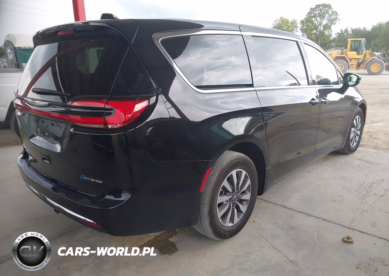 2025 Chrysler Pacifica Hybrid Select VIN:2C4RC1S77SR576126 - 4
