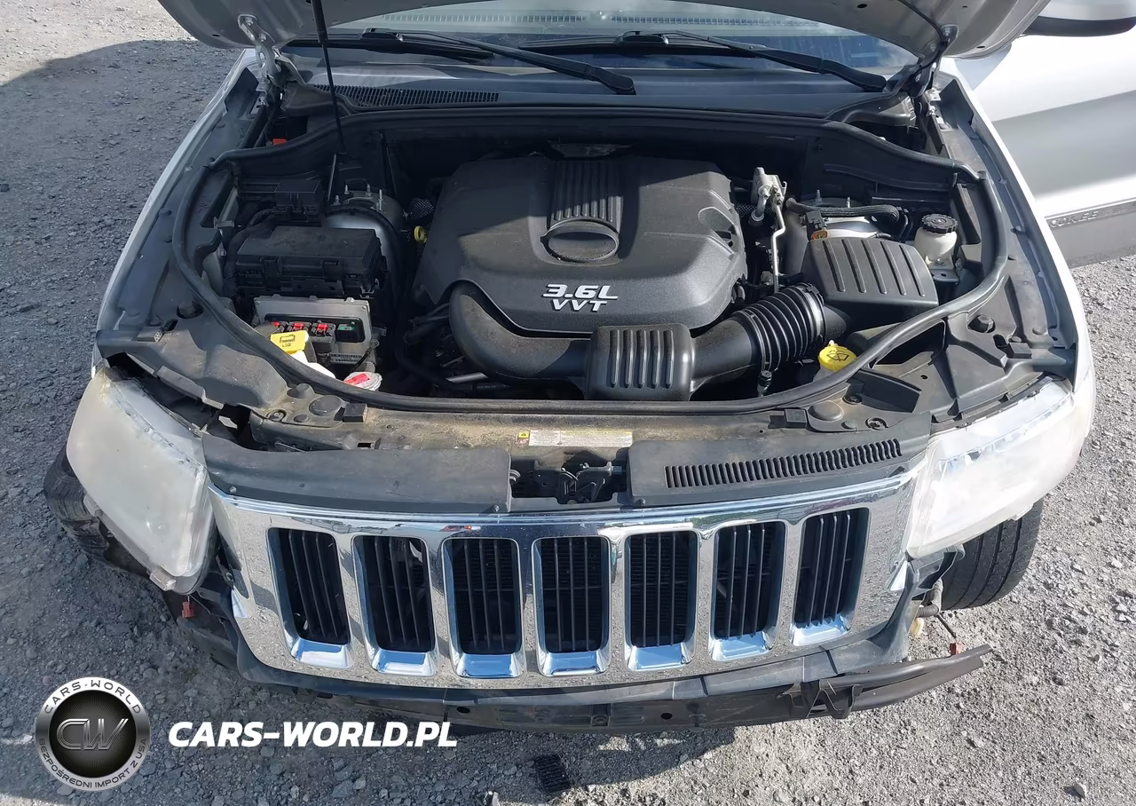 2013 Jeep Grand Cherokee Laredo VIN:1C4RJEAG6DC574247 - 10