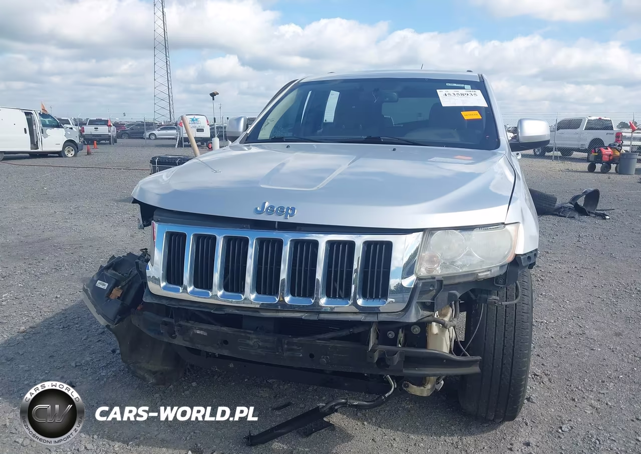 2013 Jeep Grand Cherokee Laredo VIN:1C4RJEAG6DC574247 - 12