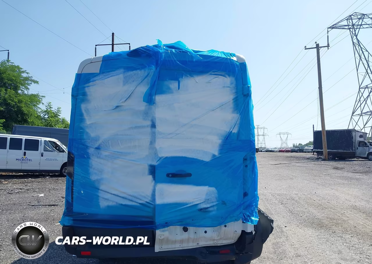 2023 Ford Transit-250 VIN:1FTBR2C85PKB37932 - 17