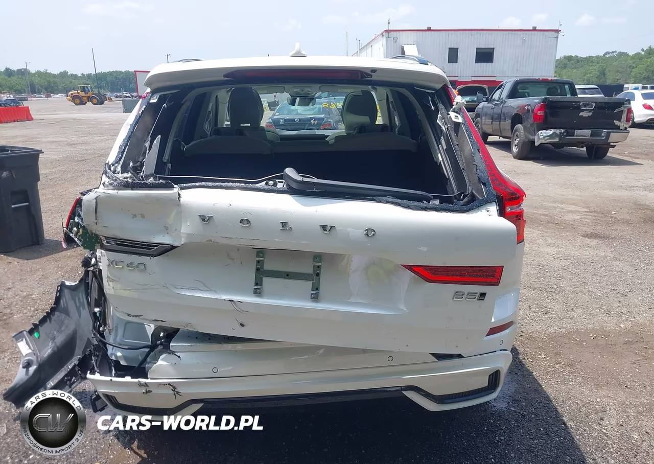 2025 Volvo Xc60 B5 Ultra VIN:YV4M12RM8S1082229 - 16