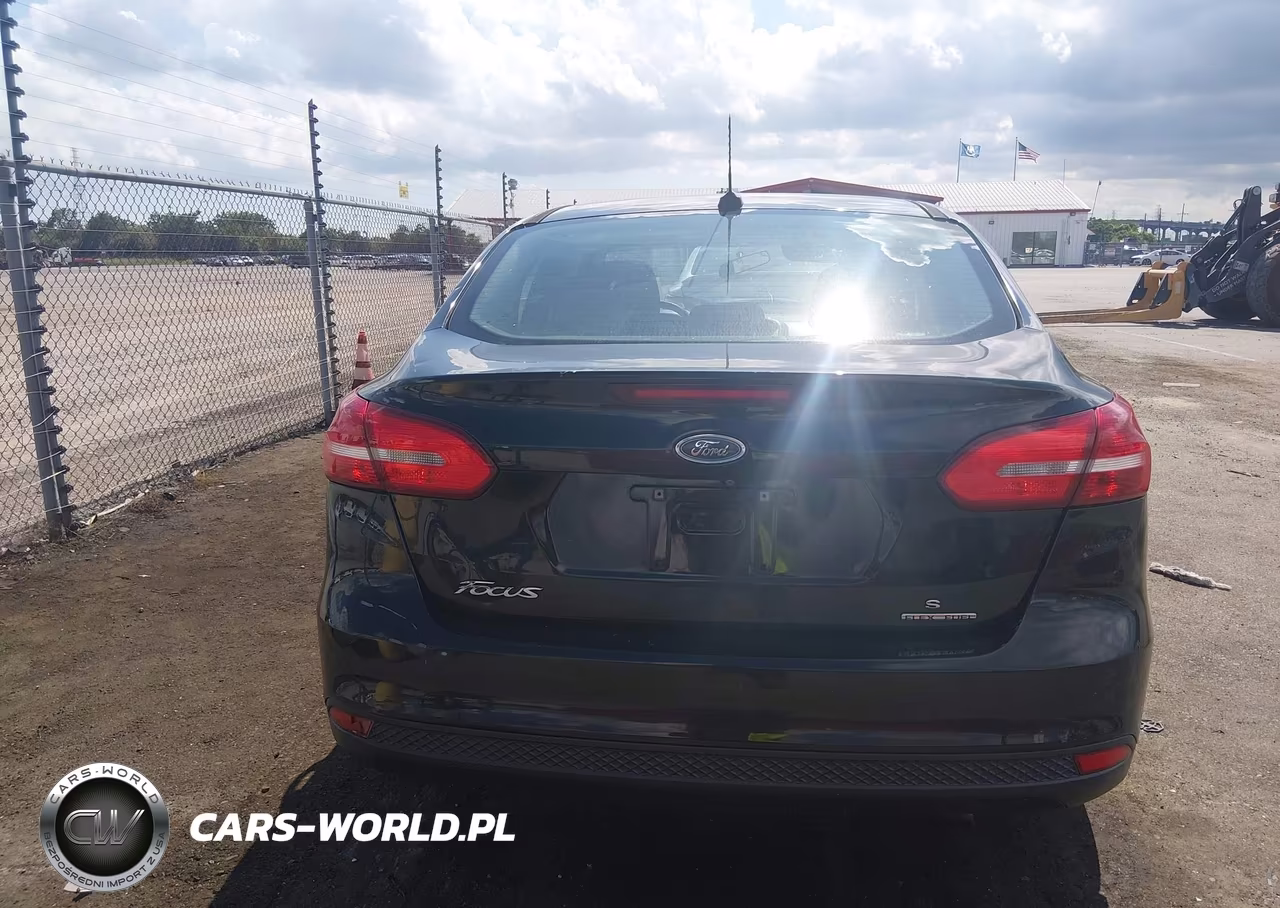 2015 Ford Focus Se VIN:1FADP3F25FL244943 - 15
