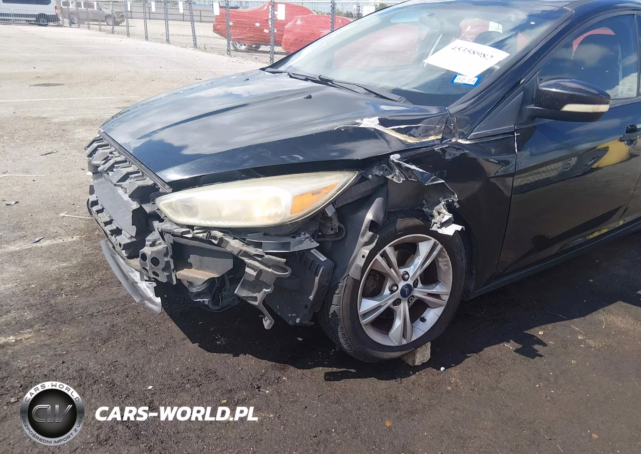 2015 Ford Focus Se VIN:1FADP3F25FL244943 - 6