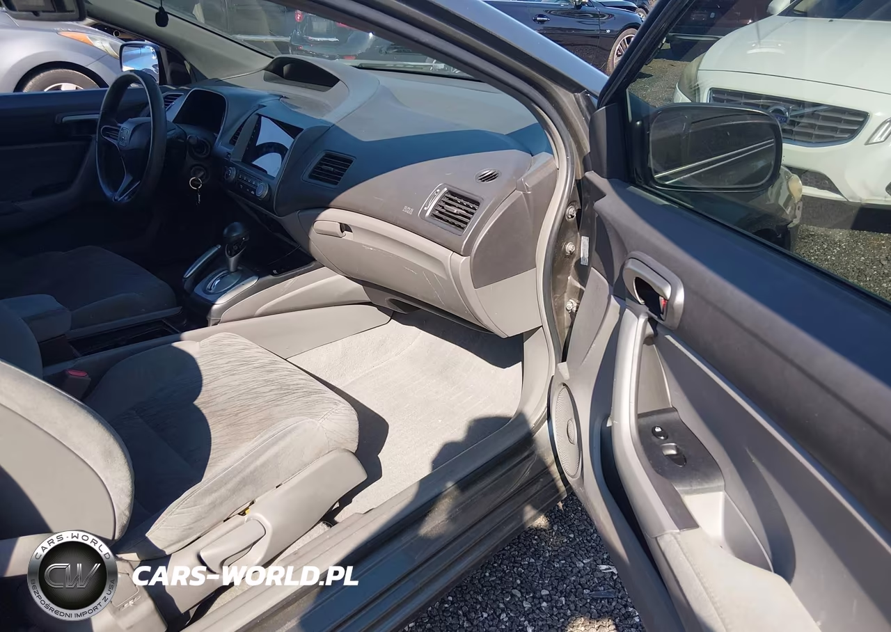 2008 Honda Civic Lx VIN:2HGFG12658H548274 - 5