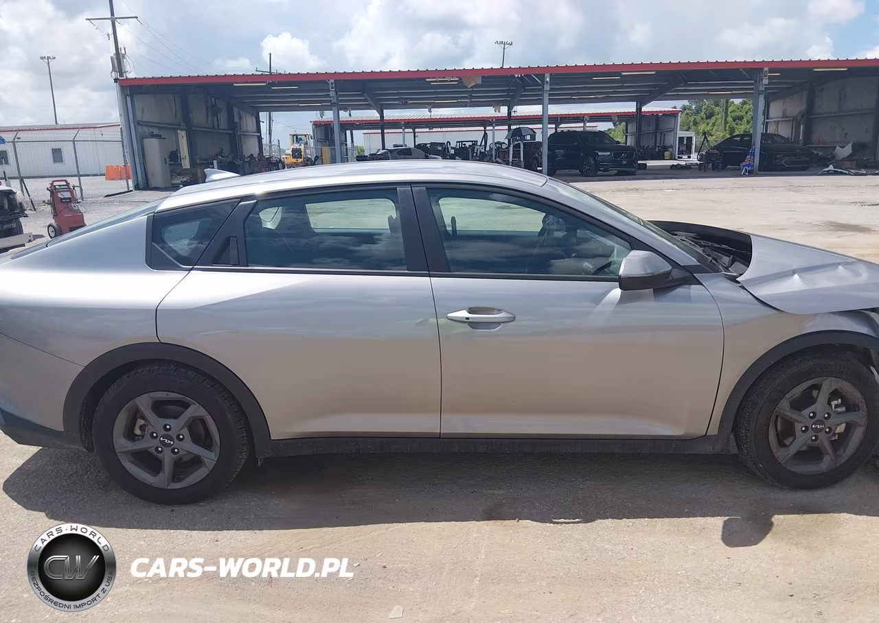 2025 Kia K4 Lxs VIN:3KPFT4DE3SE148216 - 14