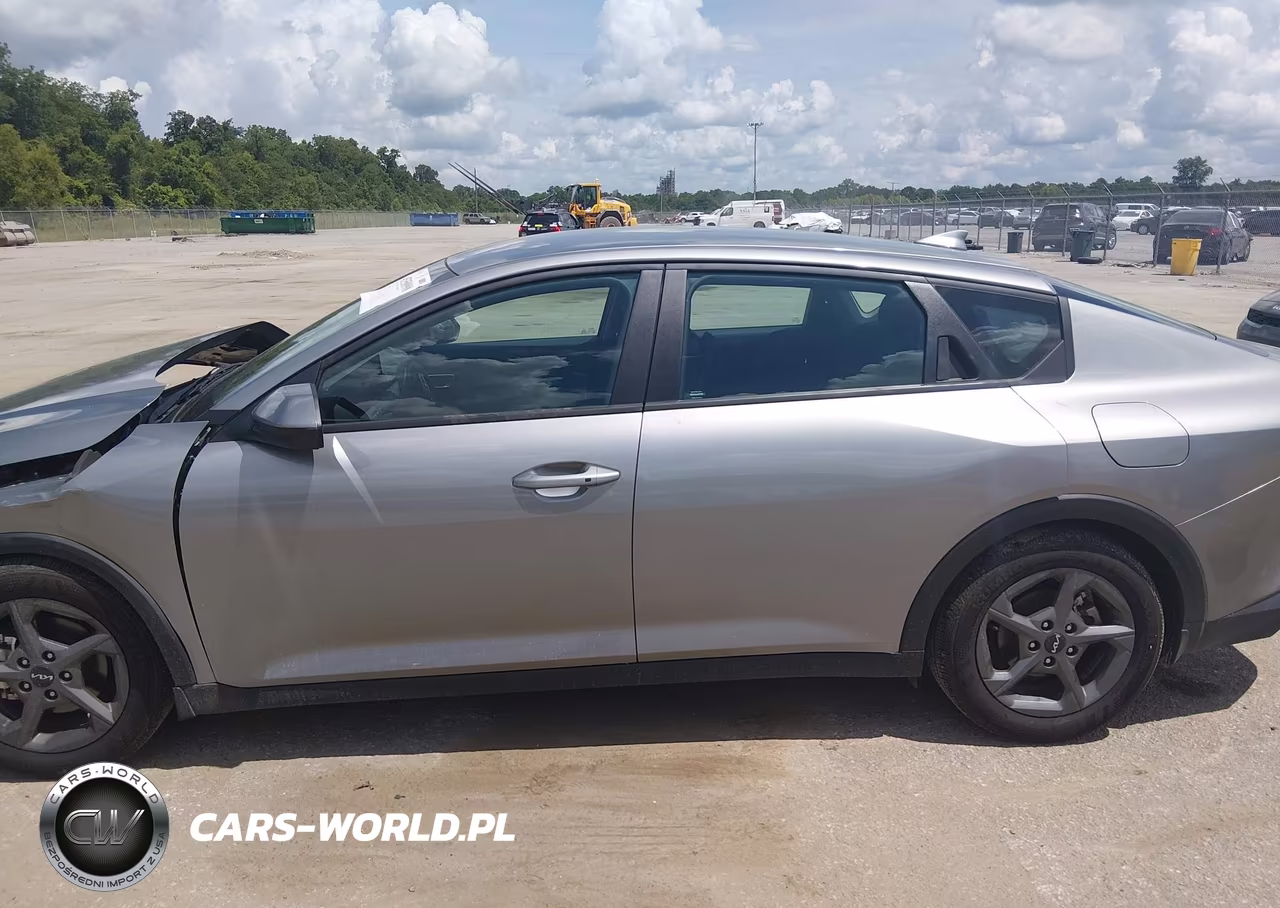 2025 Kia K4 Lxs VIN:3KPFT4DE3SE148216 - 15